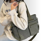 Axelväska dam manchester tote bag med laptopfack och justerbar axelrem