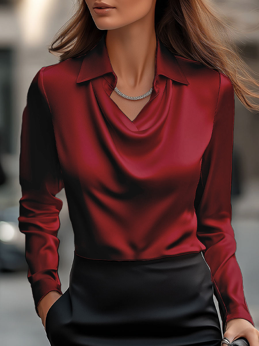 Blus dam i satin med drapering, cowlhals och långa ärmar