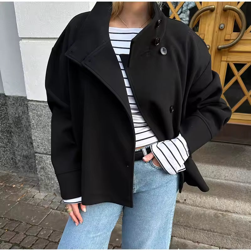 Vinterjacka dam kort dubbelknäppt med stilren design