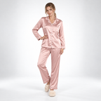 Dam satin pyjamas tvådelad med långärmad skjorta och kragad