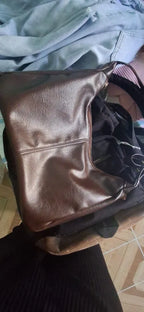 Crossbody väska dam med stor kapacitet, innerfack och axelrem