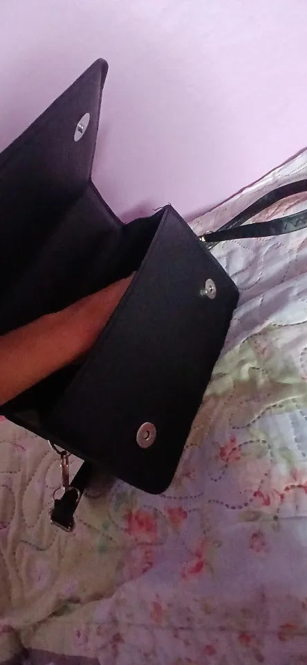 Crossbody väska dam liten med lång axelrem