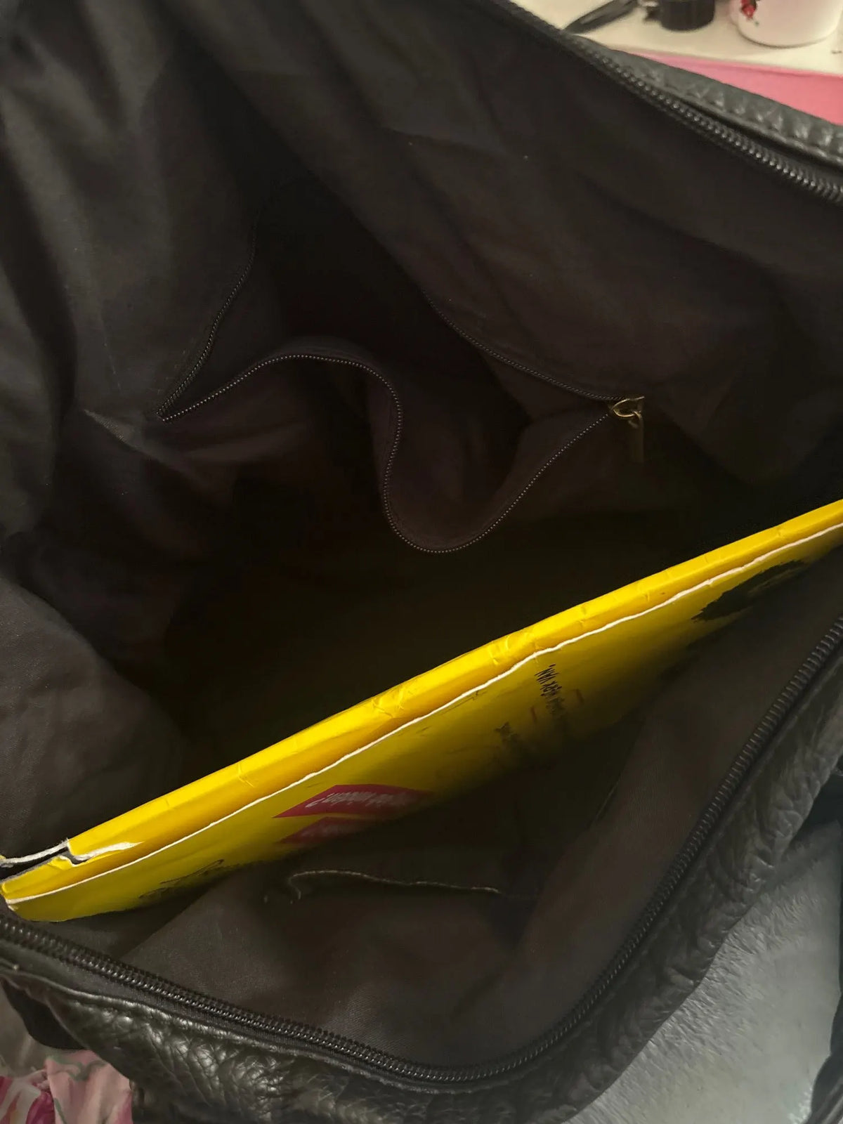 Crossbody väska dam med stor kapacitet, vintage tote och dragkedja med axelrem
