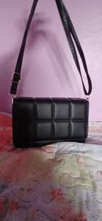 Crossbody väska dam liten med lång axelrem