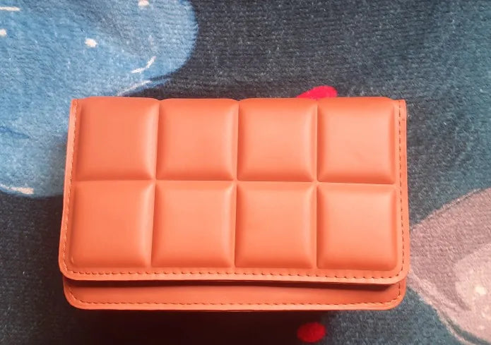 Crossbody väska dam liten med lång axelrem