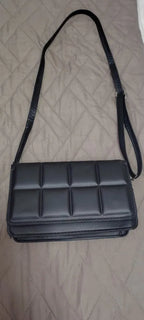 Crossbody väska dam liten med lång axelrem