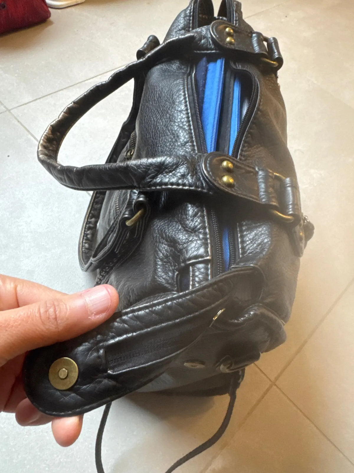 Crossbody väska dam med stor kapacitet, vintage tote och dragkedja med axelrem