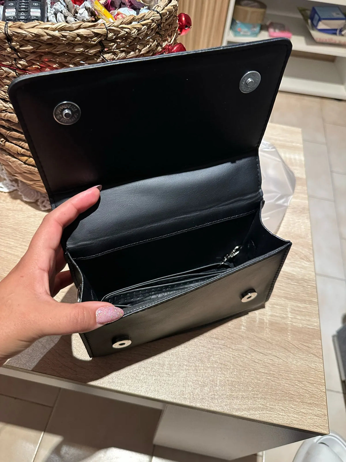 Crossbody väska dam liten med lång axelrem