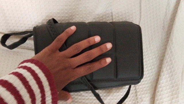 Crossbody väska dam liten med lång axelrem