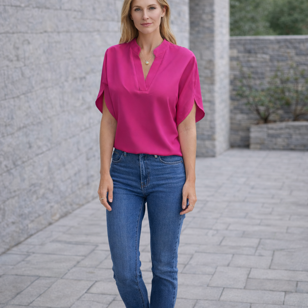 Lina - Elegant Blus Dam med V-ringning och Korta Ärmar