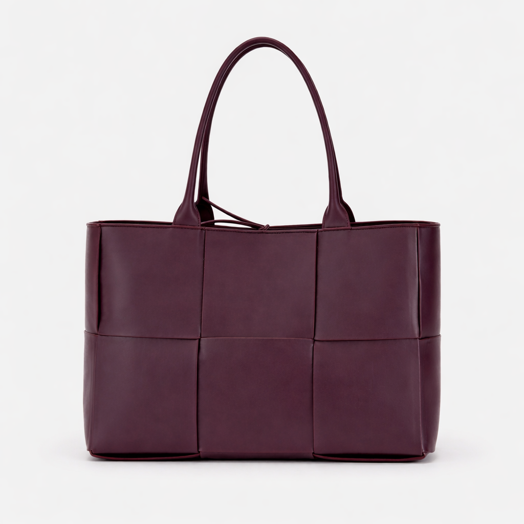 Tote bag dam med flätad design, stor rymlig insida och axelrem