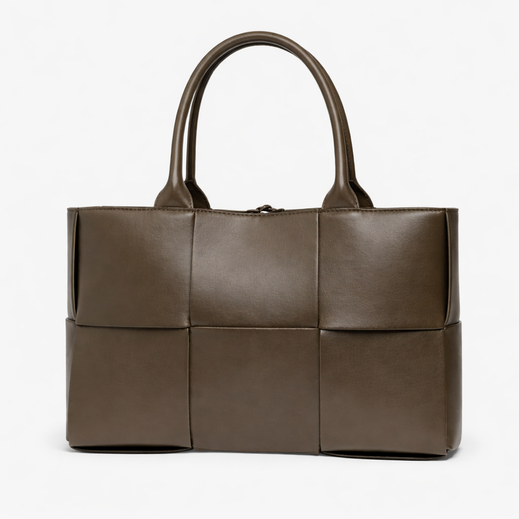 Tote bag dam med flätad design, stor rymlig insida och axelrem