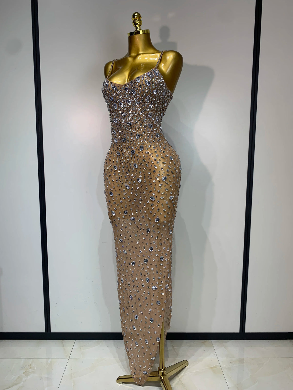 Strasklänning dam bodycon med genomskinlig mesh och figurnära passform