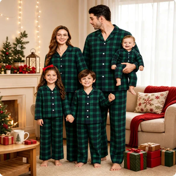 Julpyjamas dam med rutigt mönster och knappskjorta