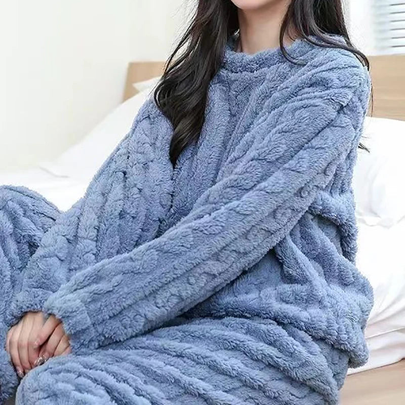 Pyjamasset dam varm fleece med ribbad fluwelstextur