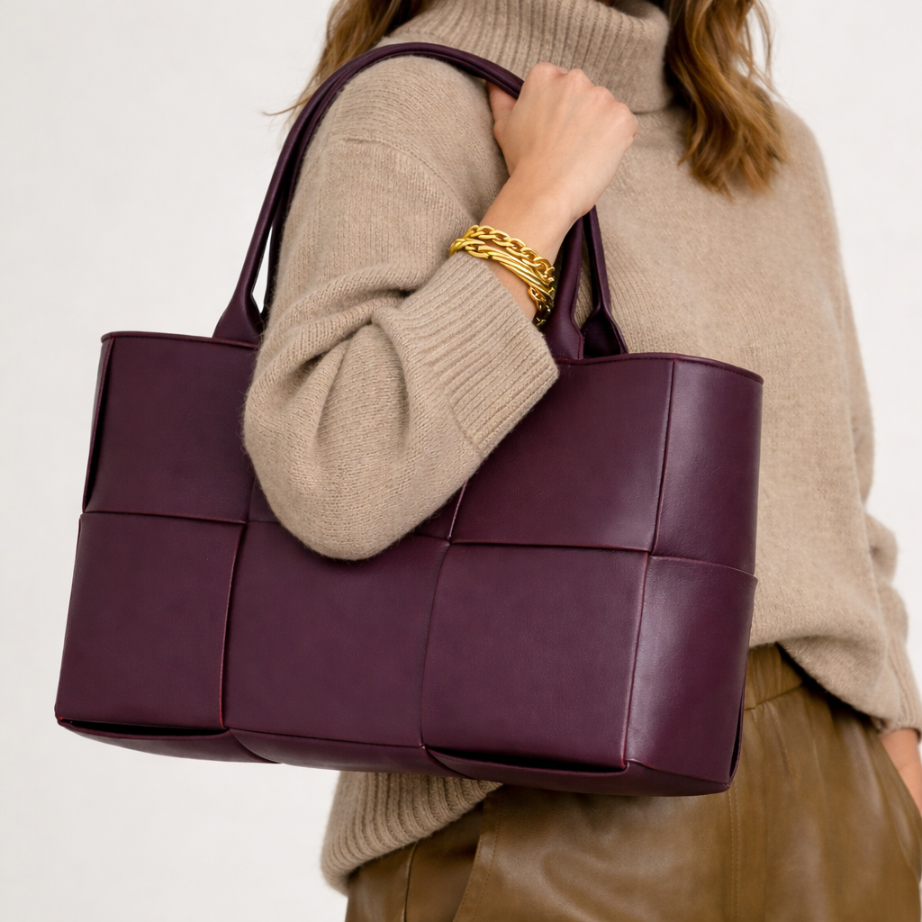 Tote bag dam med flätad design, stor rymlig insida och axelrem