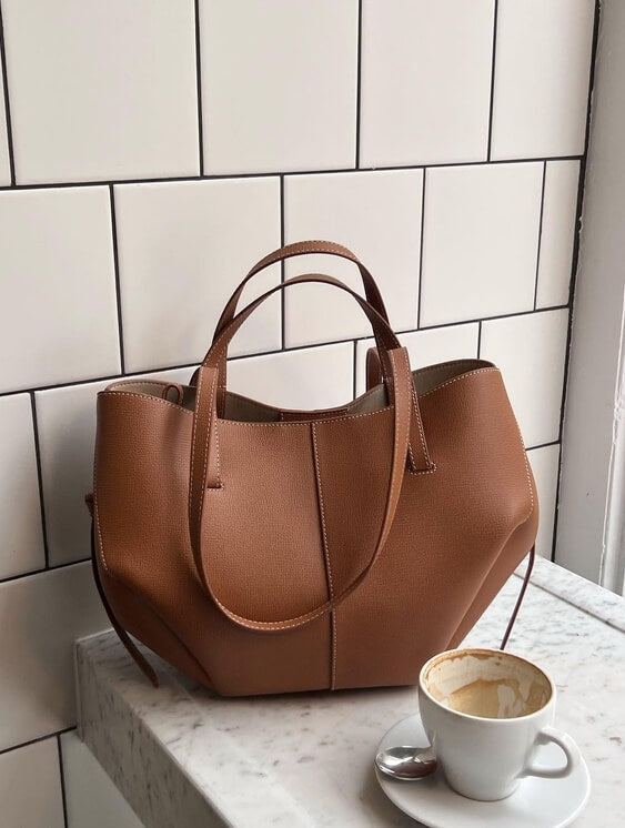 Läderväska dam vintage stor shoppingväska i spaltläder med rymligt huvudfack