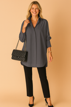 Blus dam oversize skjortstil med krage och rak passform