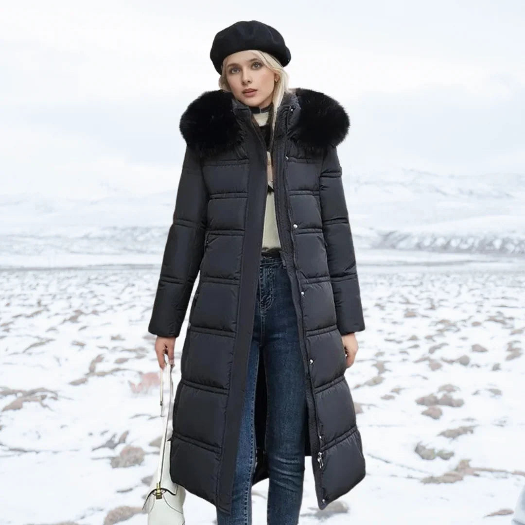 Parkas dam med pälskantad huva, vattenavvisande och vindtät vinterjacka