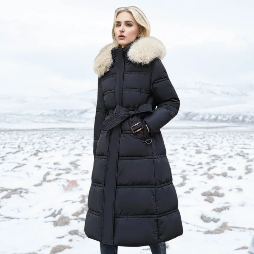 Parkas dam med pälskantad huva, vattenavvisande och vindtät vinterjacka