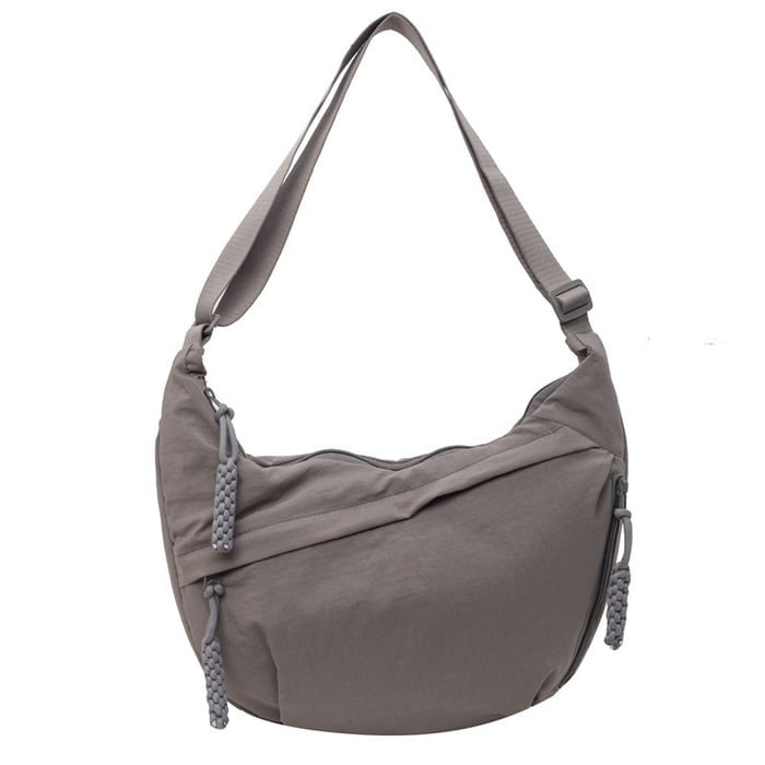 Crossbody väska dam halvmånformad med justerbar axelrem och flerfack