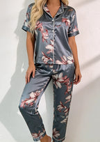 Dam satinpyjamas blommig knäppt med kortärmad skjorta