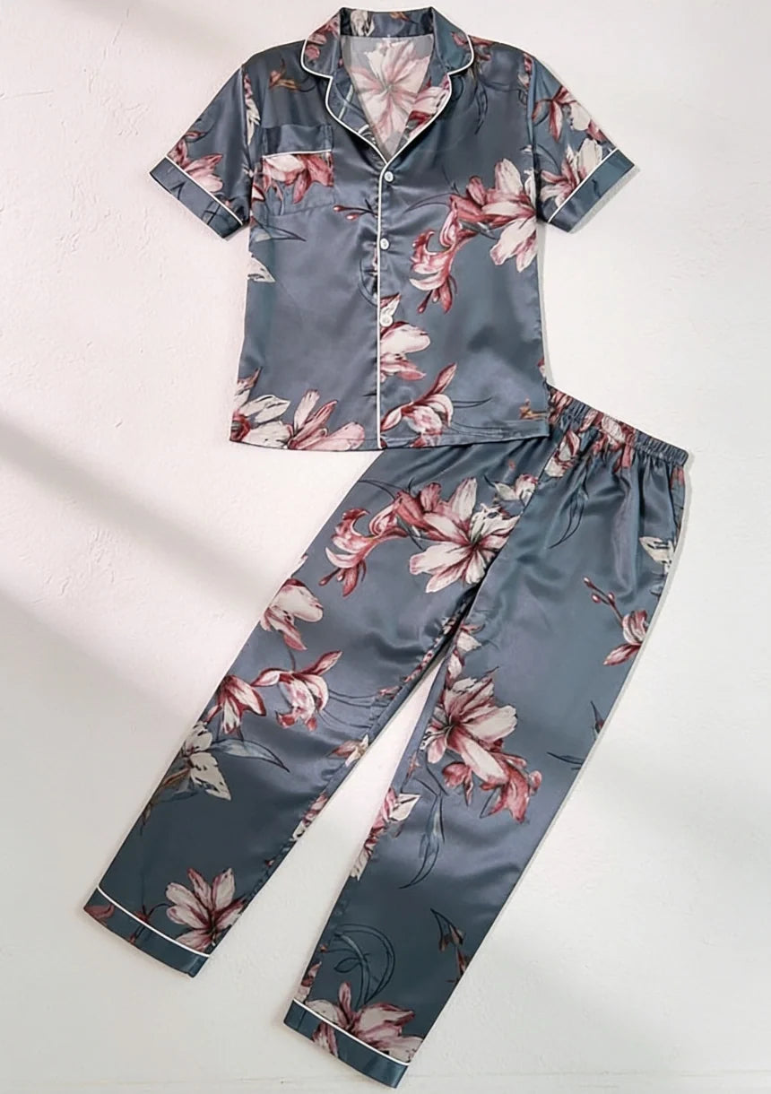 Dam satinpyjamas blommig knäppt med kortärmad skjorta