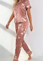 Dam satinpyjamas blommig knäppt med kortärmad skjorta